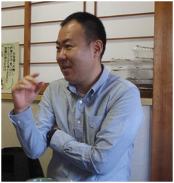村岡 浩司 氏 村岡 浩司 氏